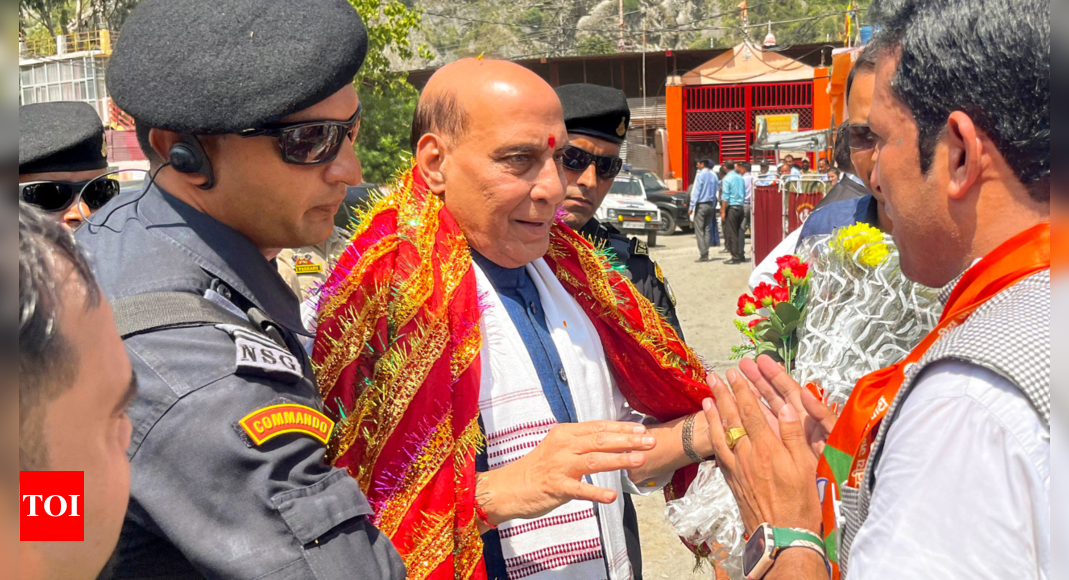 Rajnath Singh Urges PoK Residents to Join India, Citing Stark Contrasts with Pakistan